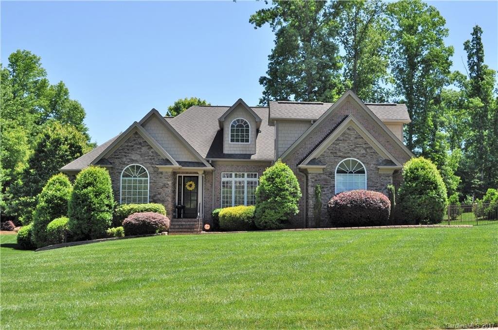6526 Robin Hollow Drive