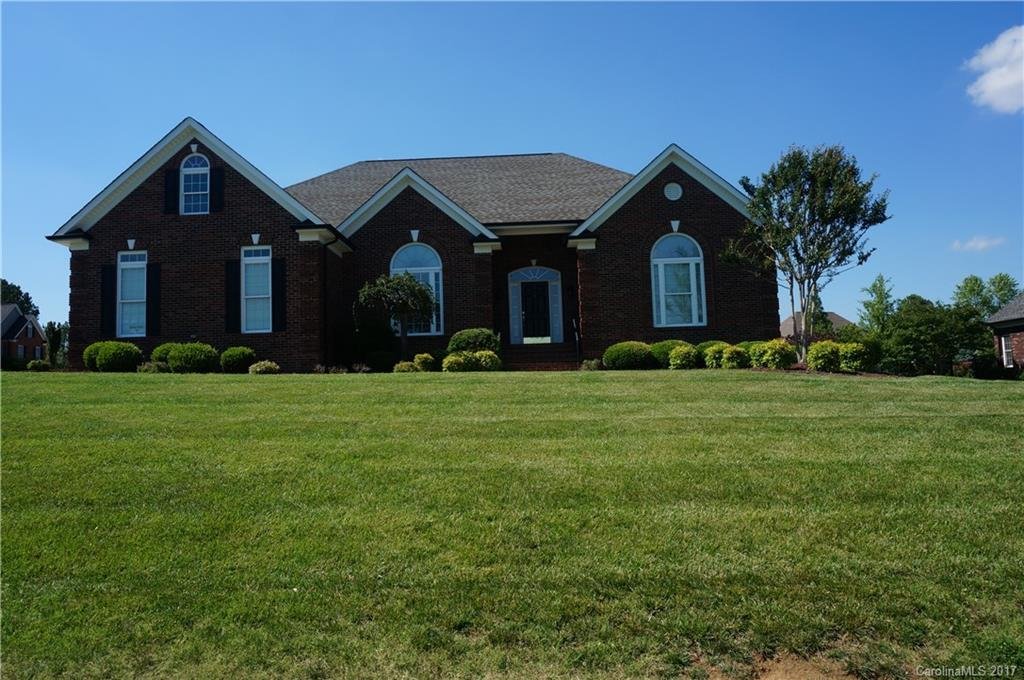 7975 Grimsby Circle
