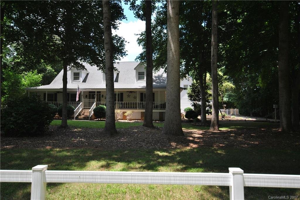 13801 Maple Hollow Lane