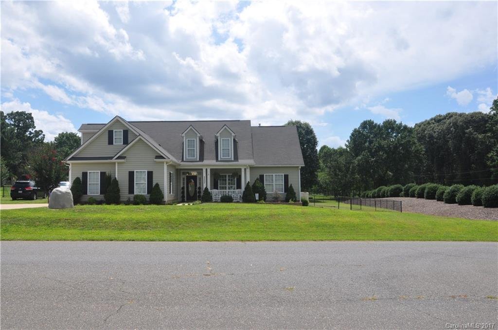 2505 Mintew Circle