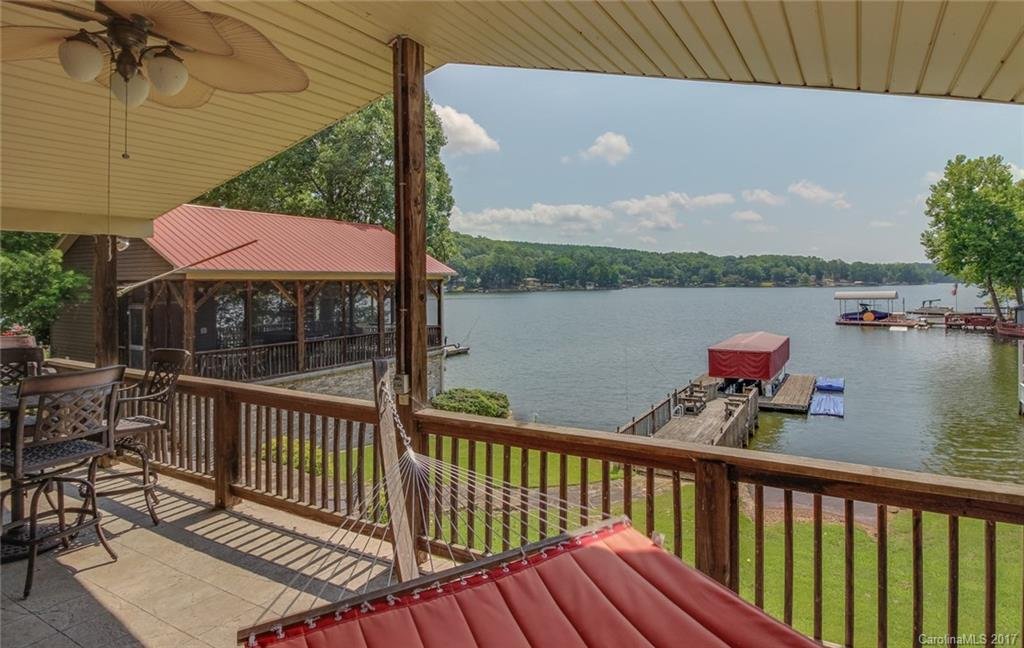 922 Pinehaven Drive