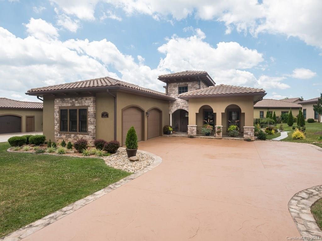 17 Ocaso Drive