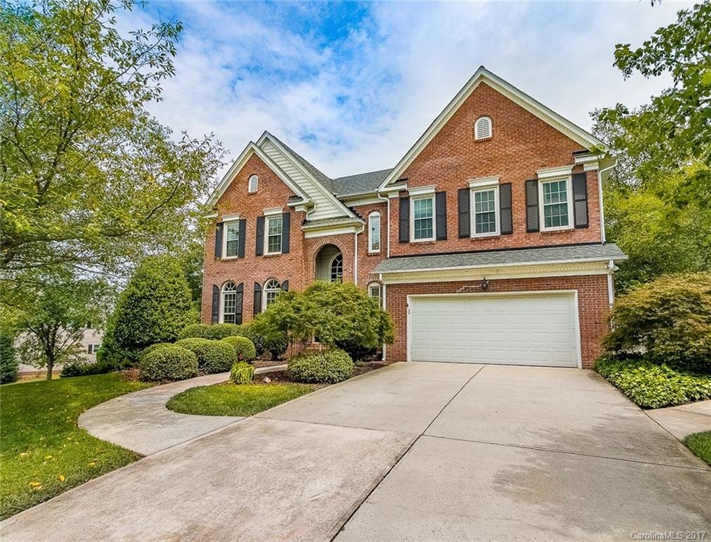 6636 Red Maple Drive
