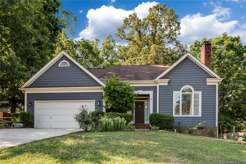 2133 Highland View Lane