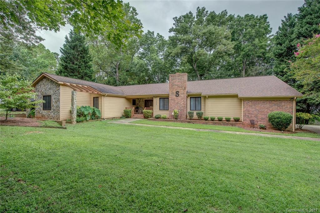 3009 Southampton Circle