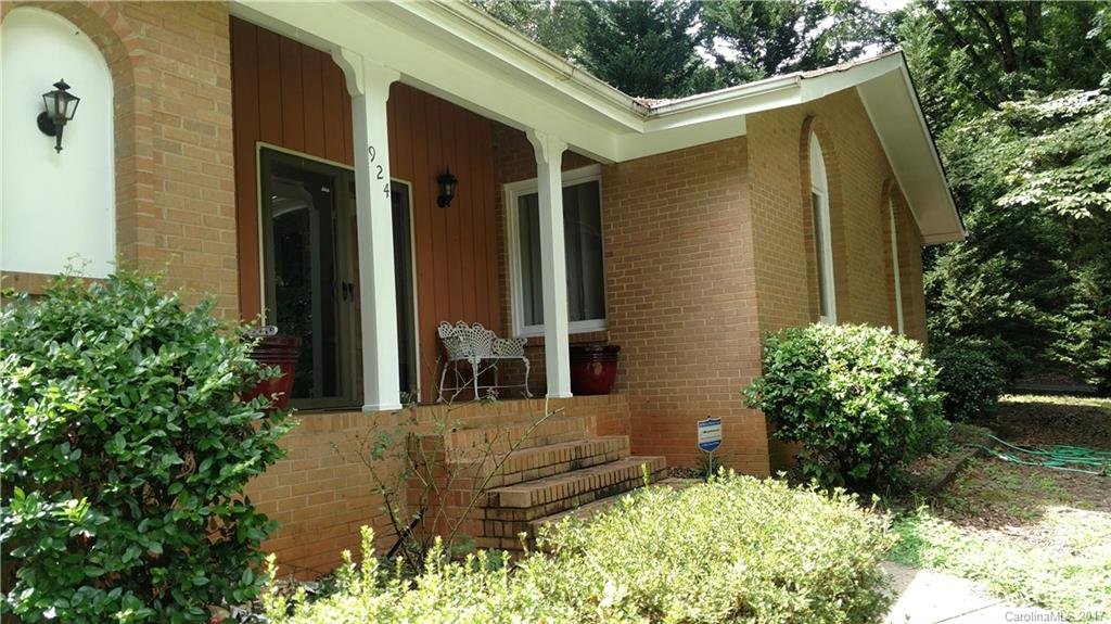 924 Pinafore Drive