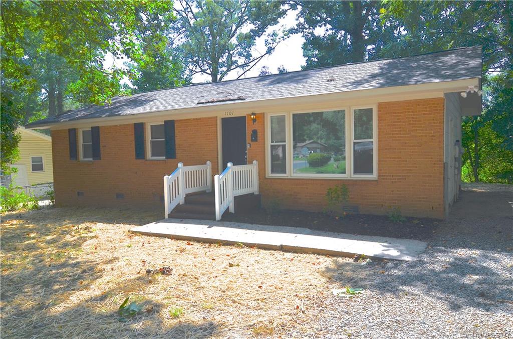 1101 Pondella Drive