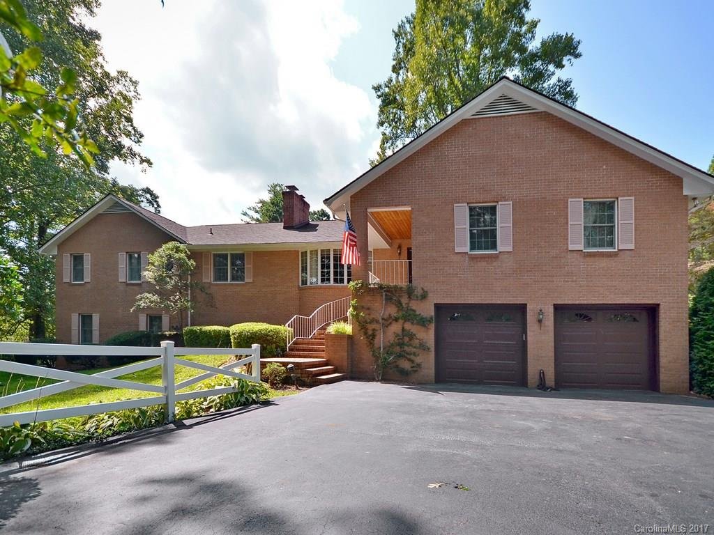 12 W Fairway Drive