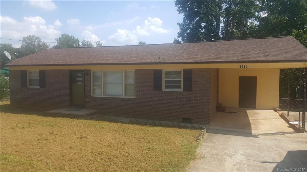 2425 Woodleaf Drive