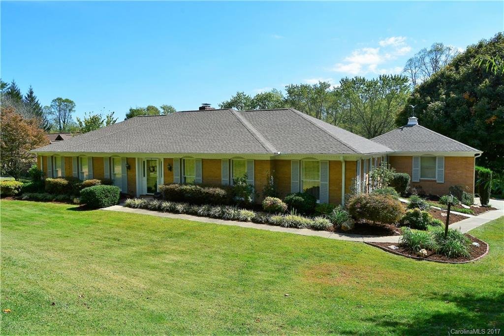 2 Lakeview Circle 18