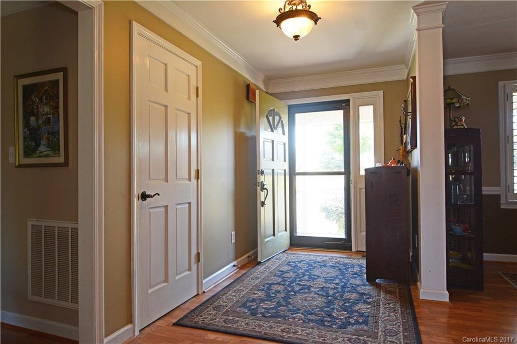 5987 Morris Woods Drive