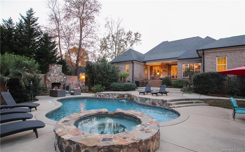 1007 Legacy Lake Drive