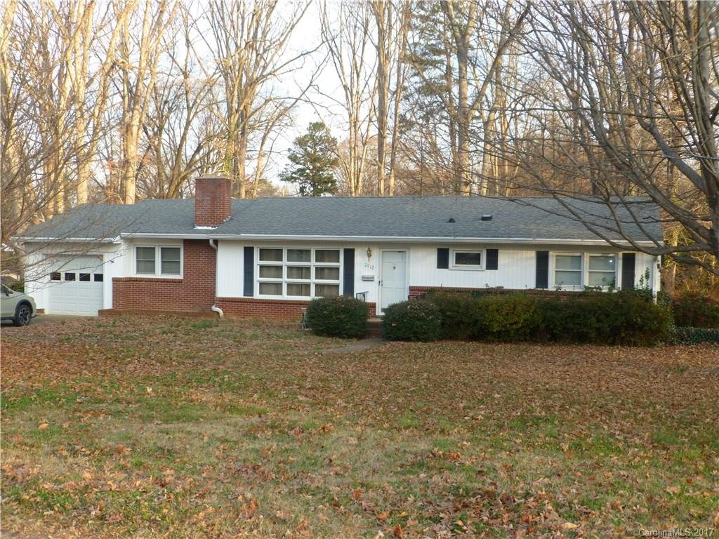 2612 Club Drive