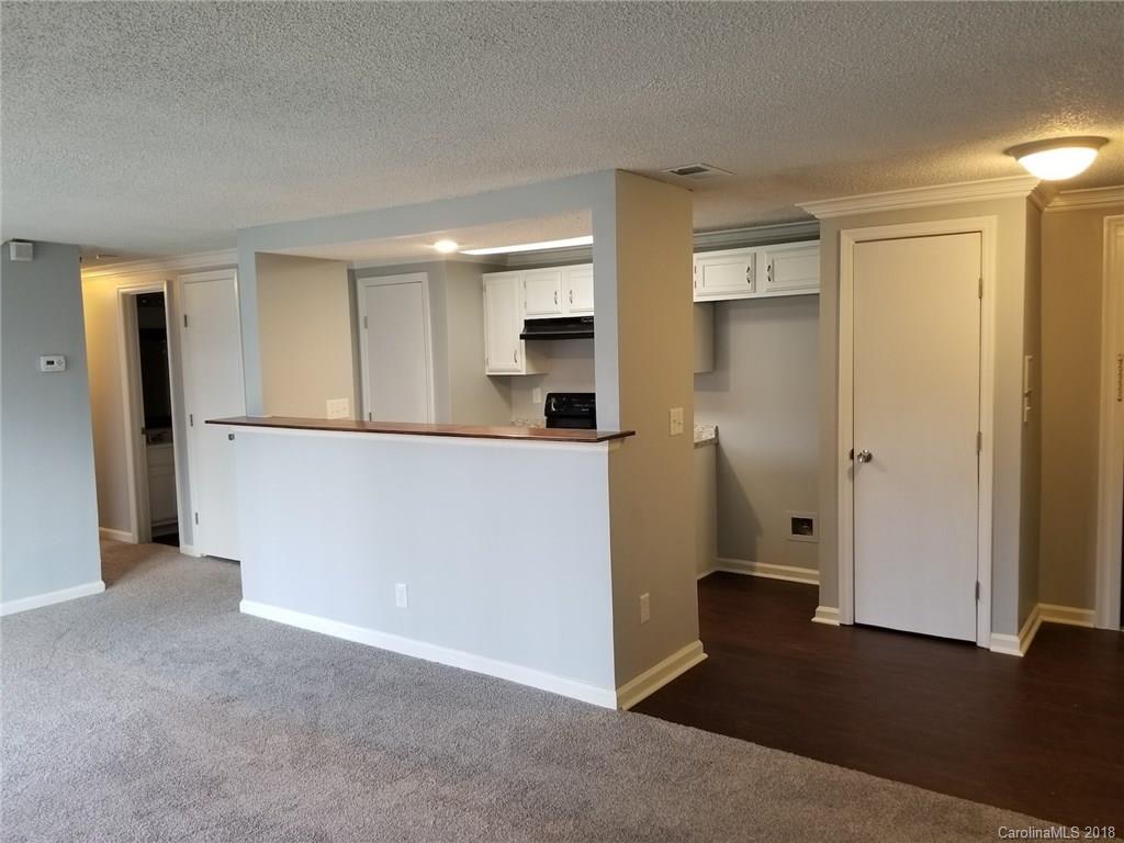 1604 Arlyn Circle