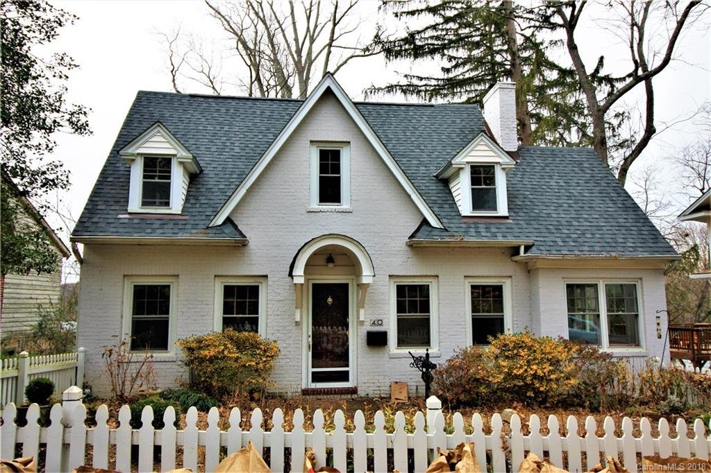 40 Woodvale Avenue