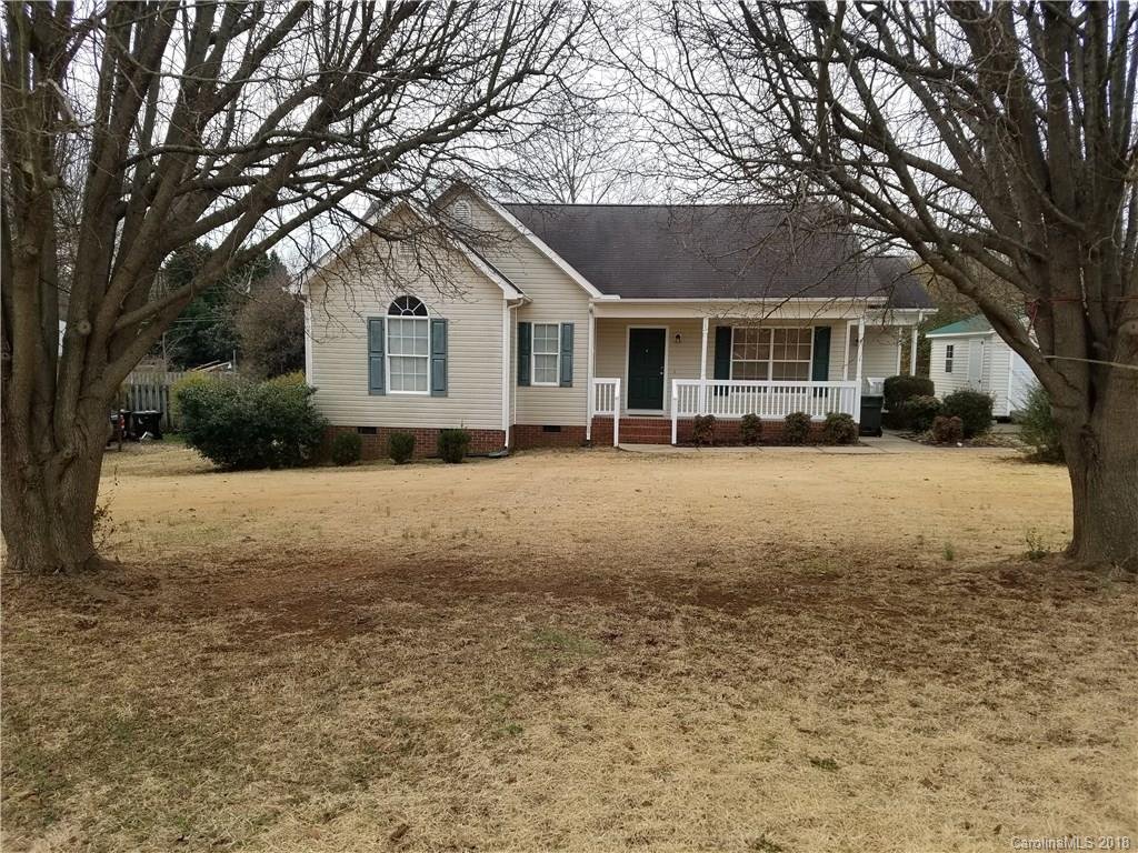 2425 Bearskin Lane