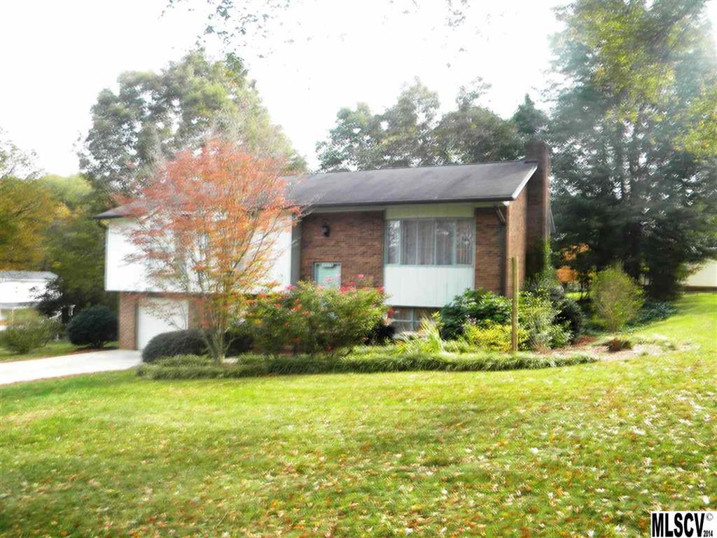 4937 Forest Ridge Drive