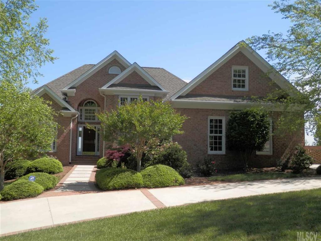 3294 Eagle Heights Circle