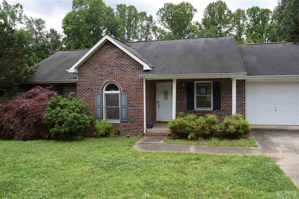4739 33rd St Drive