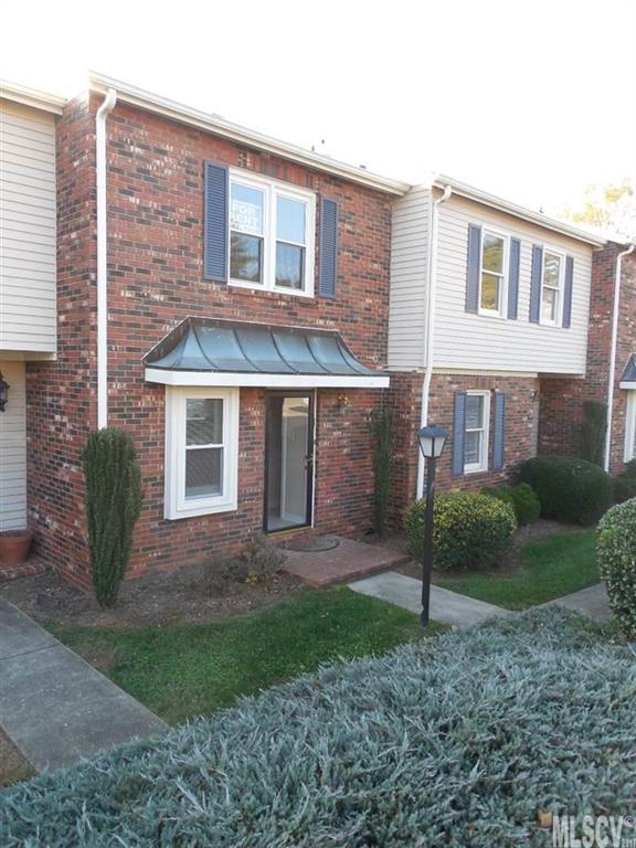 2705 N Center Street 60