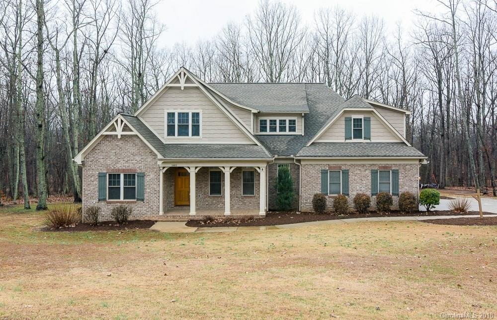 5461 Dolphin Lane