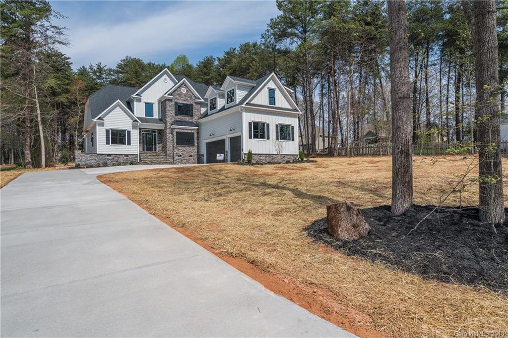116 Poinsettia Lane