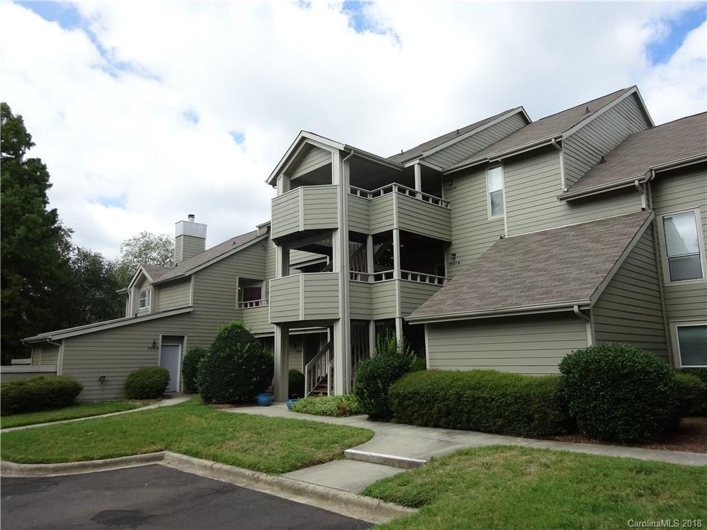 2555 Stockbridge Drive