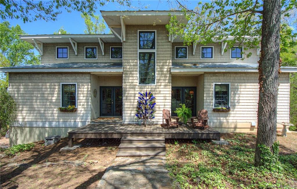 1499 Maloa Way