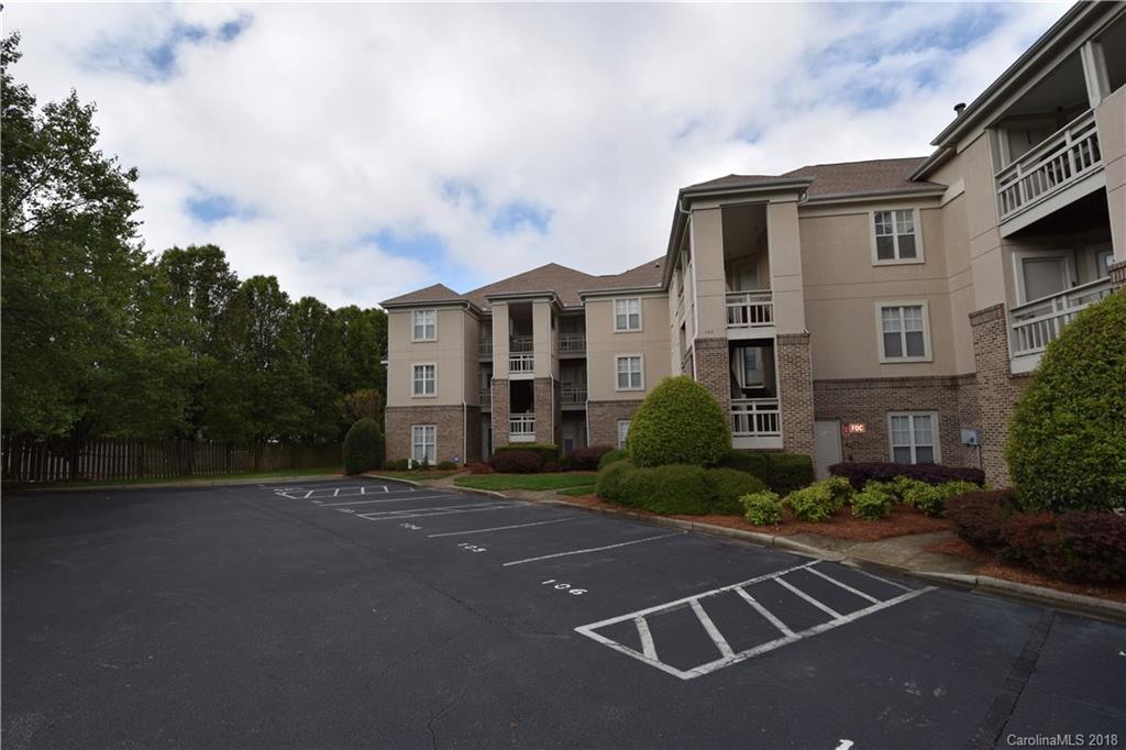 108 Pier 33 Drive 403