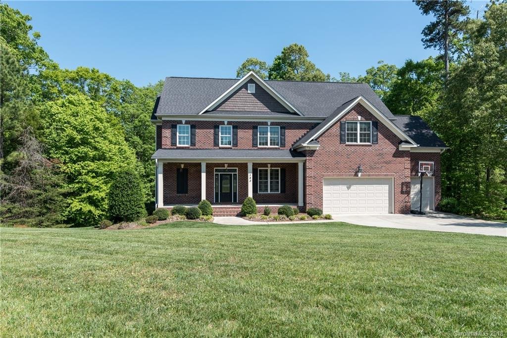 143 E Tattersall Drive