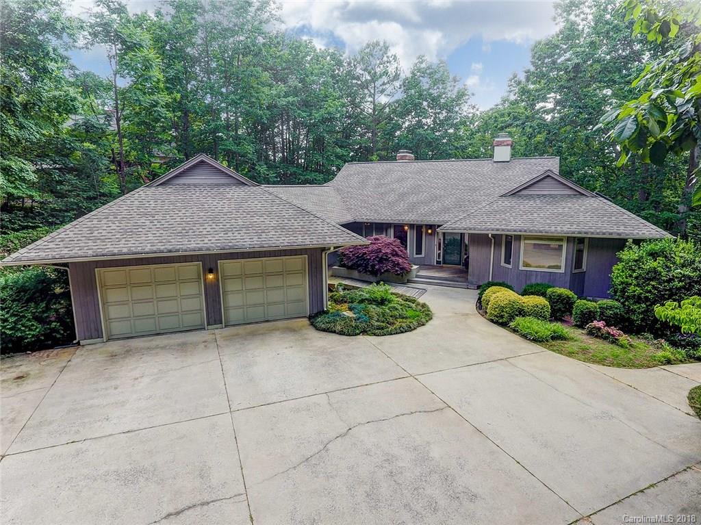 301 Eagles Walk