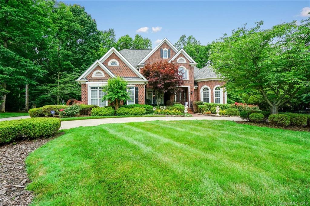 6525 Robin Hollow Drive