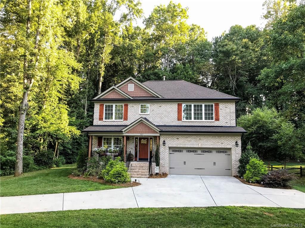 927 Briarcliff Road