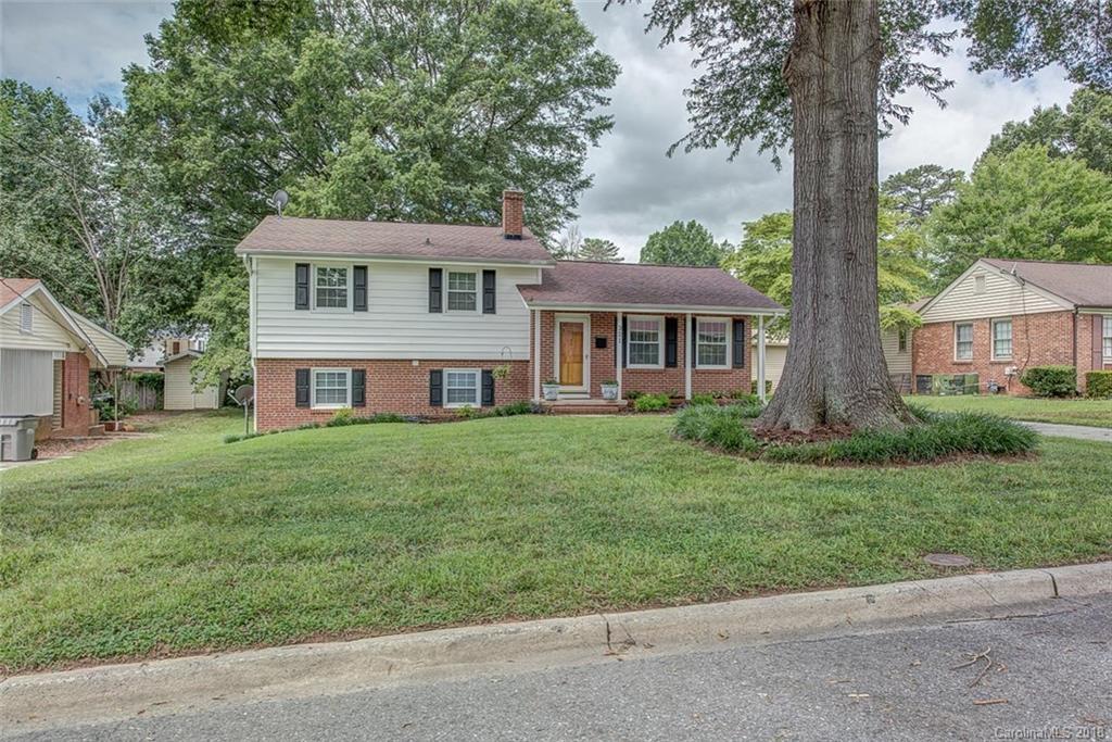 321 Stonehaven Lane