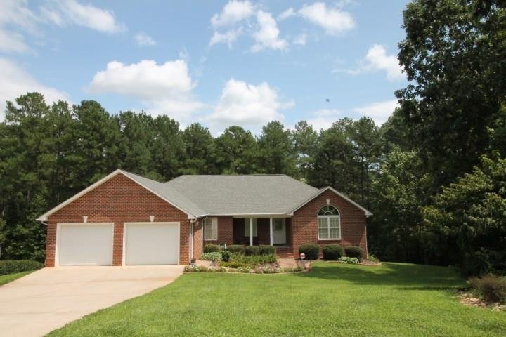 3560 Hunters Path Drive