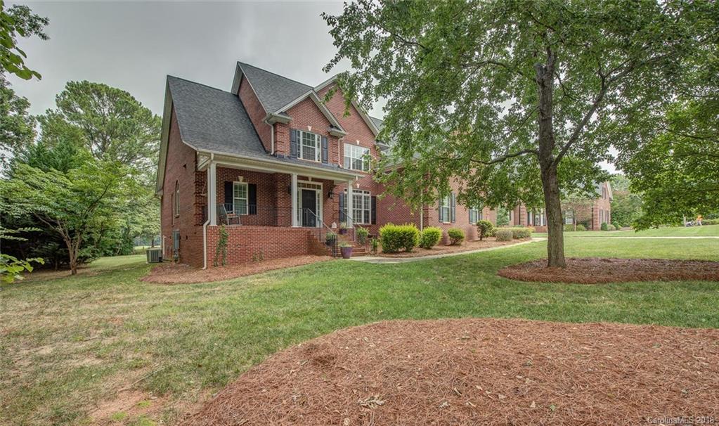 3809 Saint Regis Drive