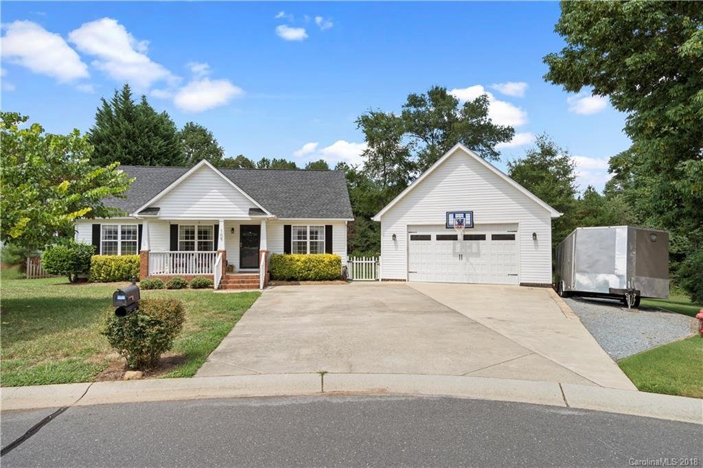 109 Raven Cliff Court