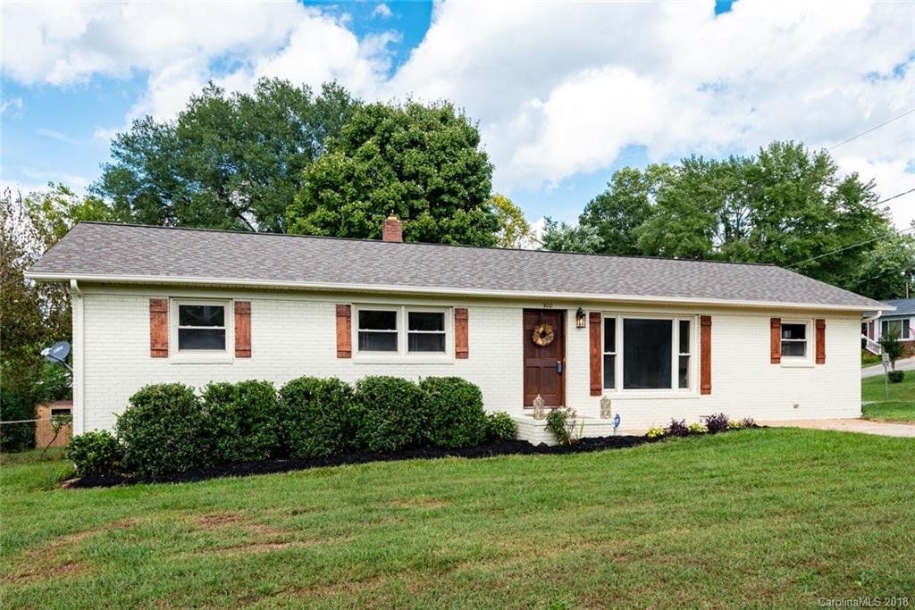300 W Buckoak Street