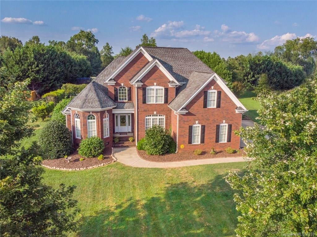 412 Crowders Bluff Court