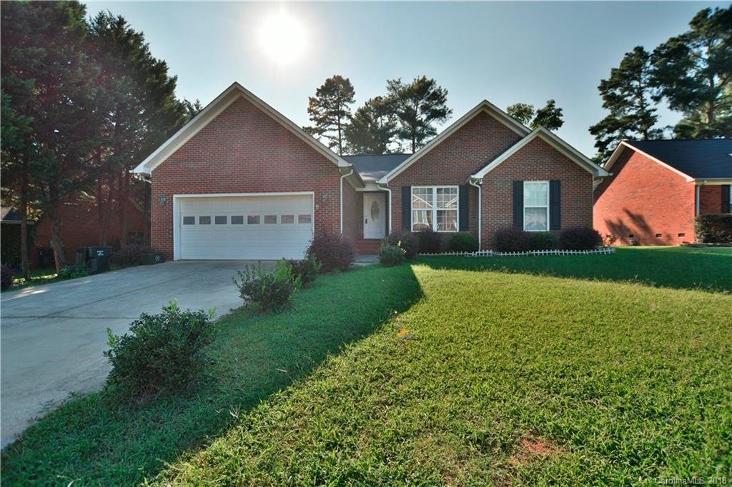 221 Victoria Circle