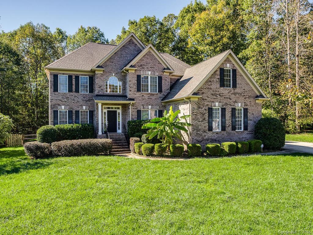 1713 Meadow Crest Court