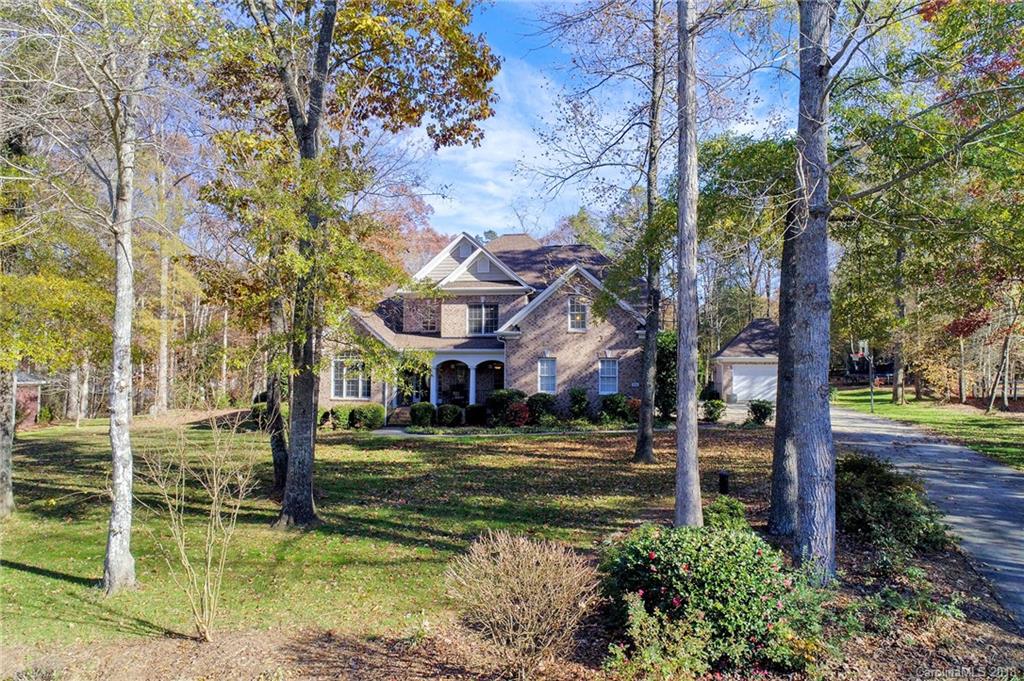 836 Savile Lane