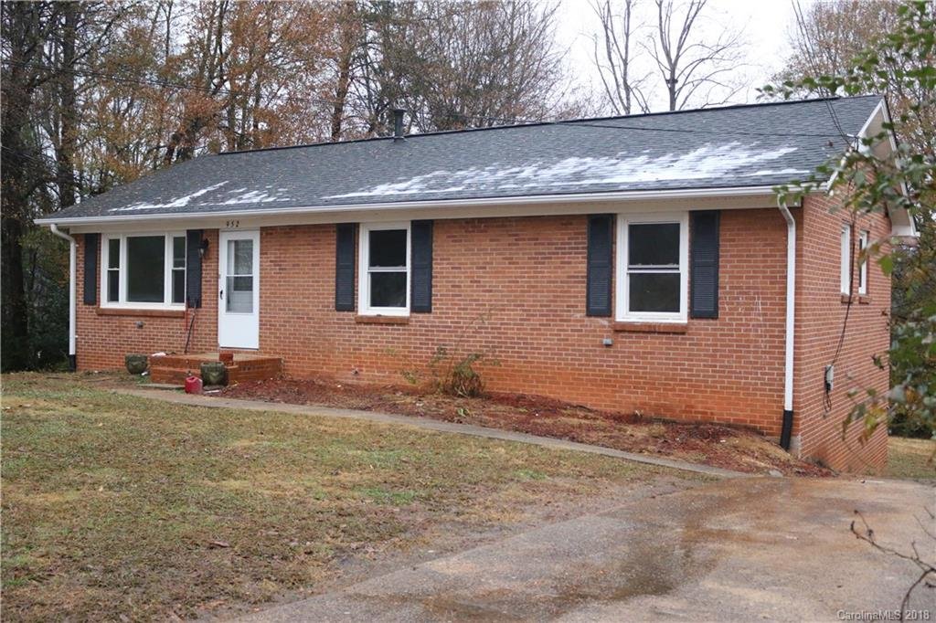 952 Canterbury Court