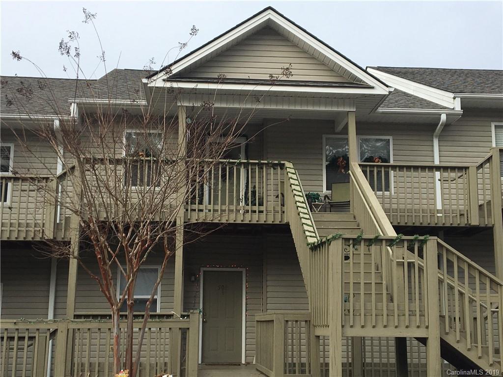 513 Carlyle Way