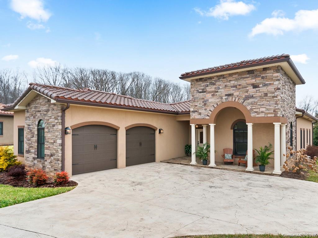 10 Pacifico Drive