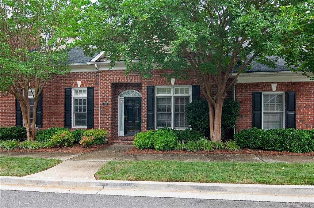 1126 Ardwyck Place