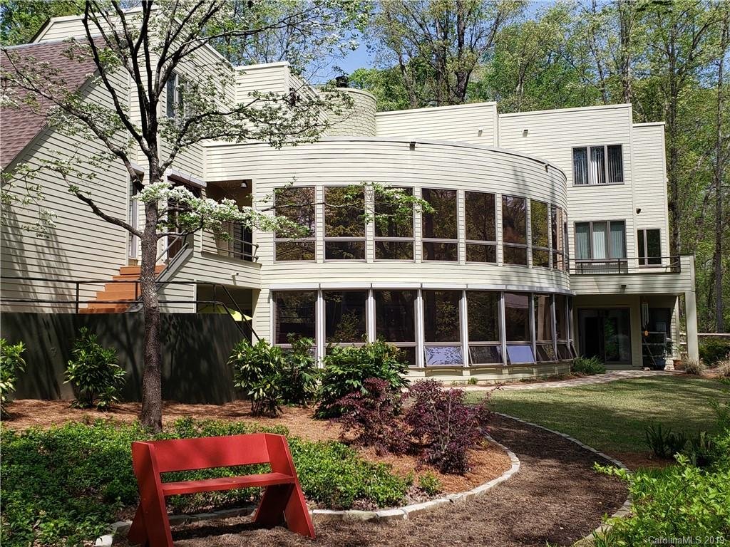 2144 Hayes Drive