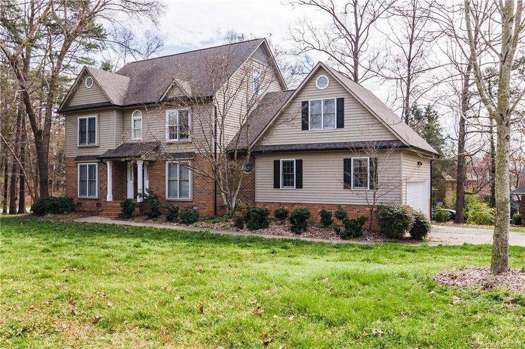 811 Waverly Court