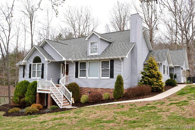 25 Dogwood Heights