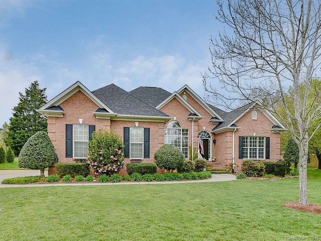 2909 Dahlonega Court
